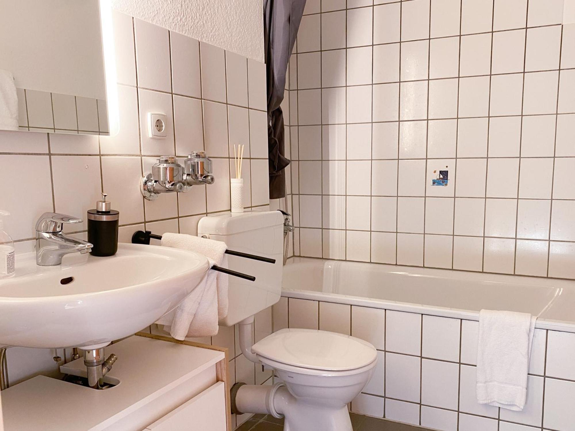 Central Apartment Rhein Neuss-Duesseldorf Messe Bagian luar foto